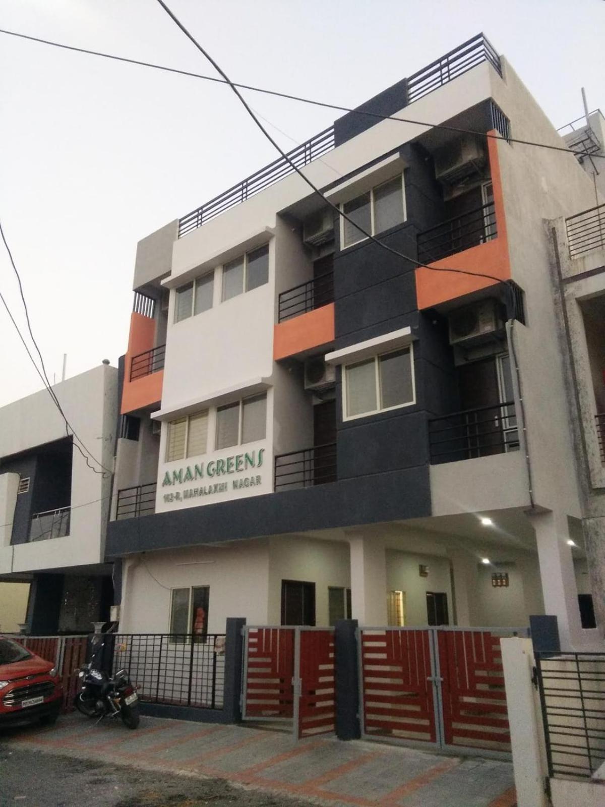 Modern Efficient Flat With Equipped Pantry Indore